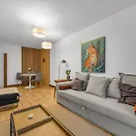 Krolikarnia - 60m2, Parking, Balcony - By Rentujemy Варшава
