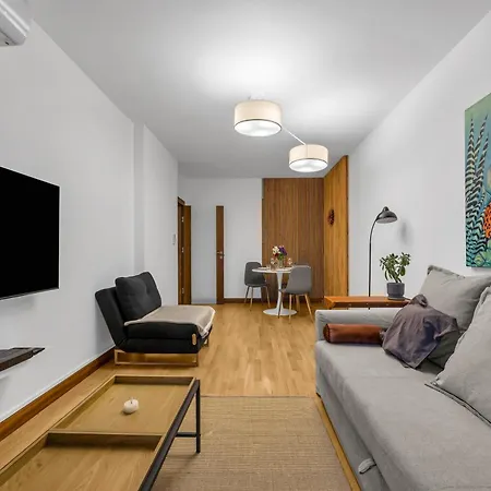 Krolikarnia - 60m2, Parking, Balcony - By Rentujemy Warschau