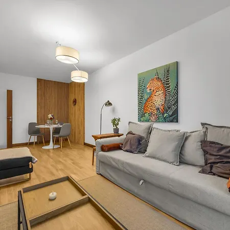 Krolikarnia - 60m2, Parking, Balcony - By Rentujemy Warschau