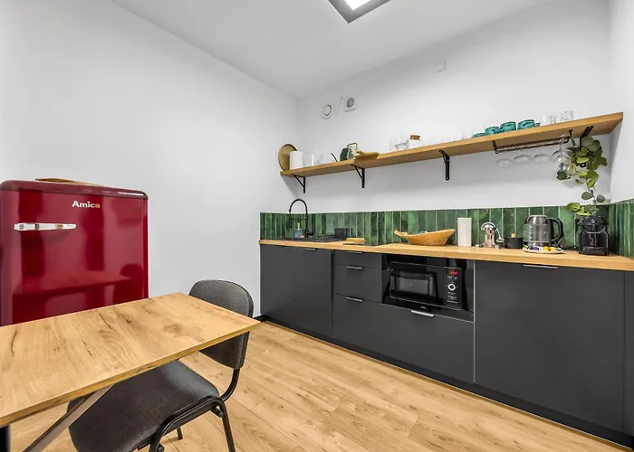 Krolikarnia - 60m2, Parking, Balcony - By Rentujemy Apartment *