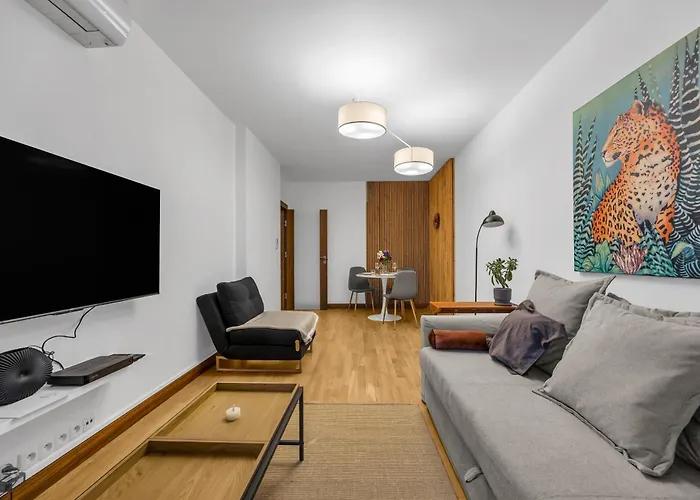 Krolikarnia - 60m2, Parking, Balcony - By Rentujemy Varşova